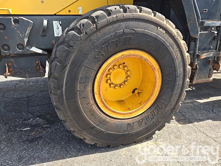 2017-komatsu-wa270-8-image-13