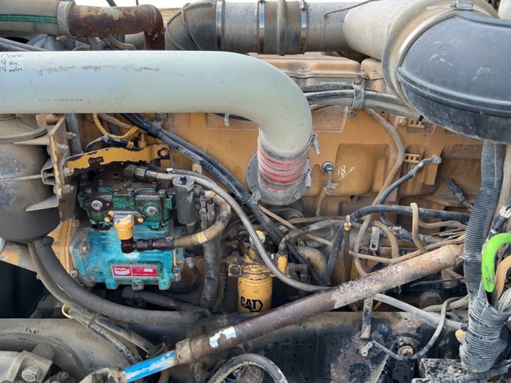 2000-peterbilt-379-image-9