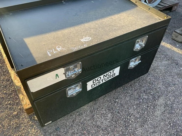 (2)-steel-toolboxes-image-5