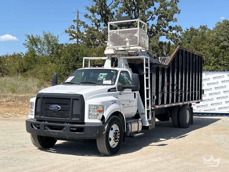 2017-ford-f750-image-1