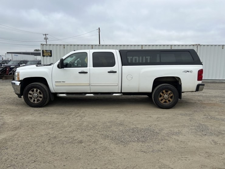 2014-chevrolet-silverado-3500-image-7