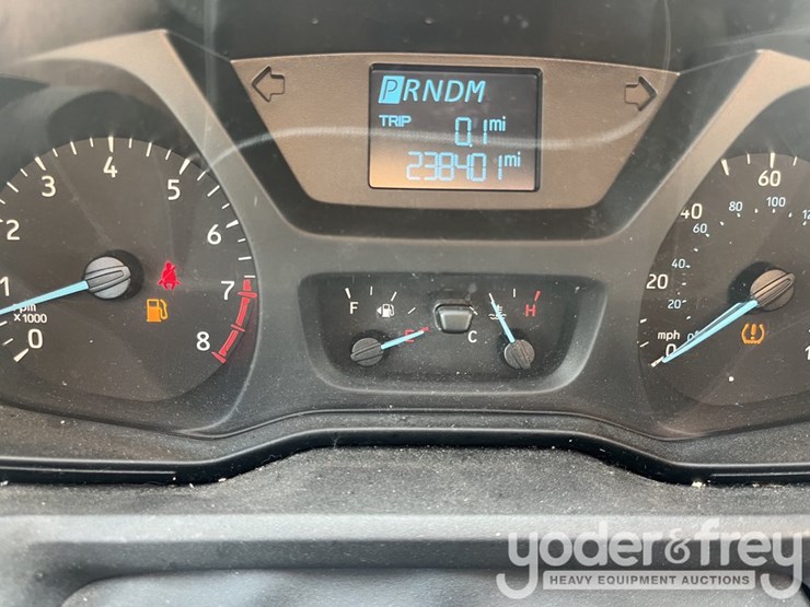 2015-ford-transit-image-30