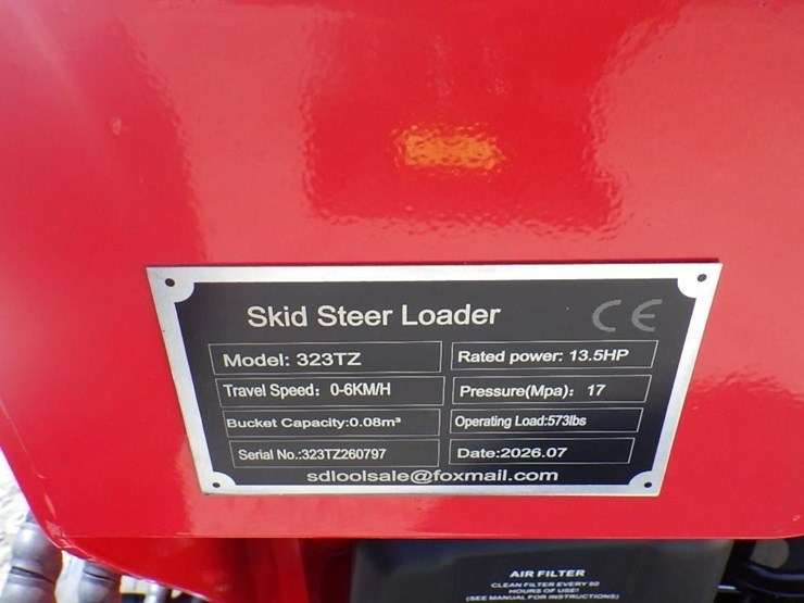2026-sdlool-323tz-skid-steer-loader-image-15