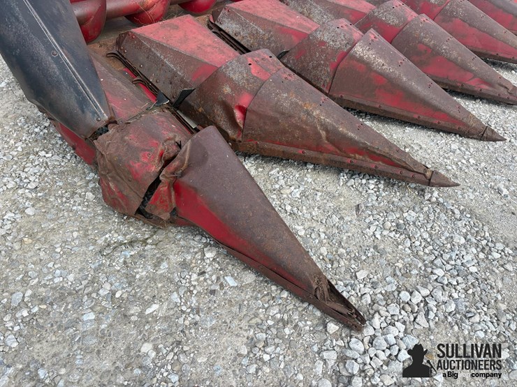 case-ih-1063-image-16