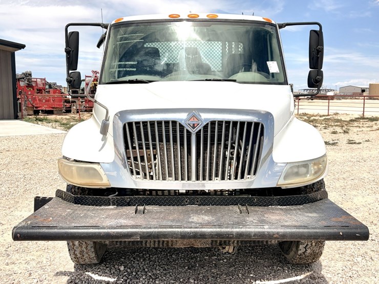 2010-international-durastar-4300-image-2