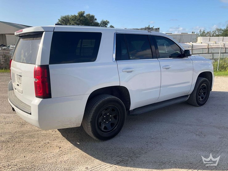 2019-chevrolet-tahoe-image-3