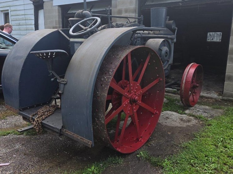#6043-•-1928-advance-rumely-oilpull-type-x-tractor-image-12