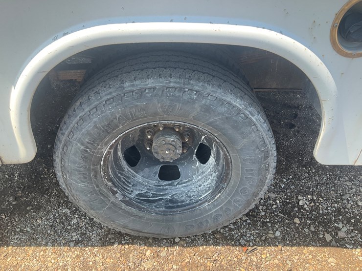 2012-dodge-3500-image-14
