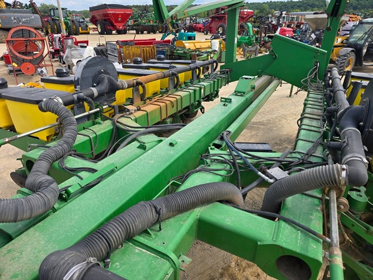 john-deere-1770-image-27