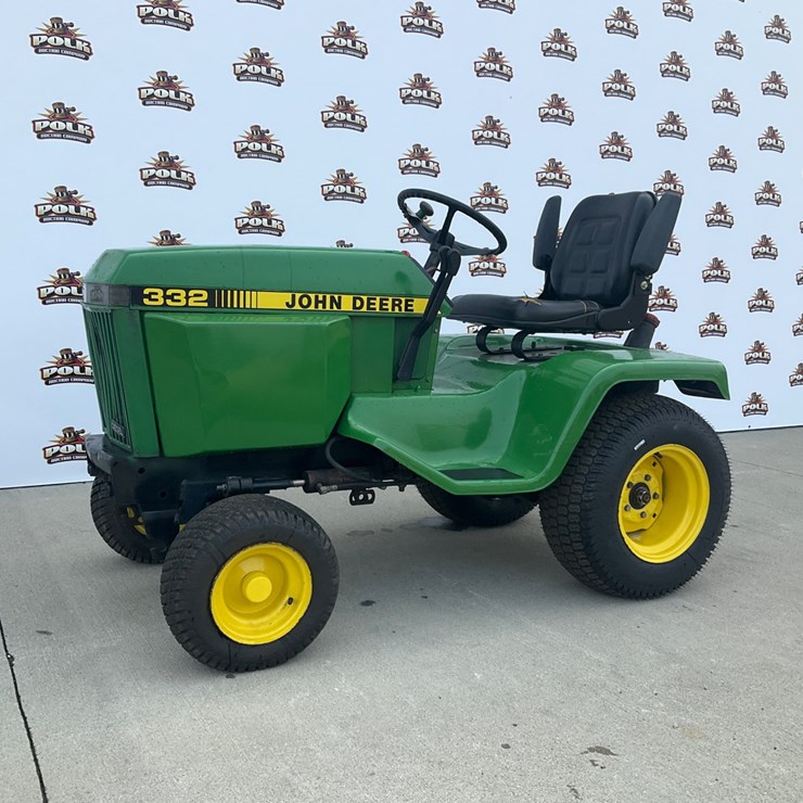 JOHN DEERE 332