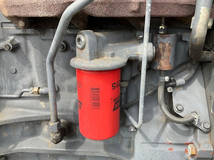new-holland-ts100-image-68