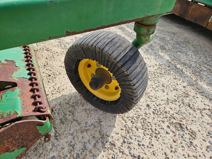 john-deere-10-image-18