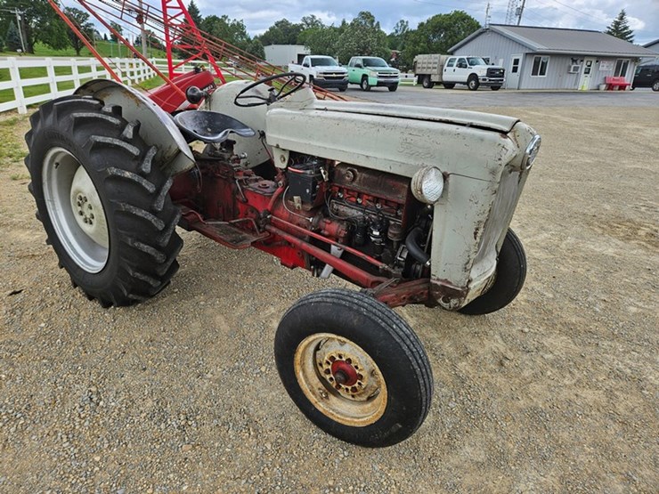 ford-800-image-7