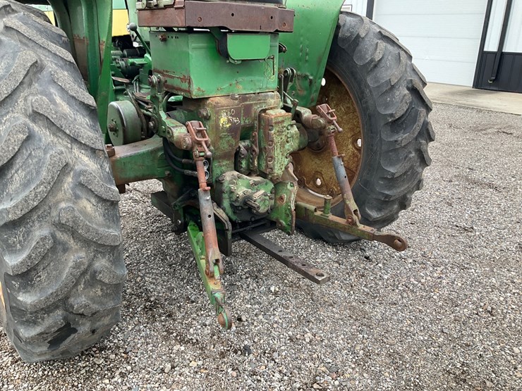 1961-john-deere-730-image-17