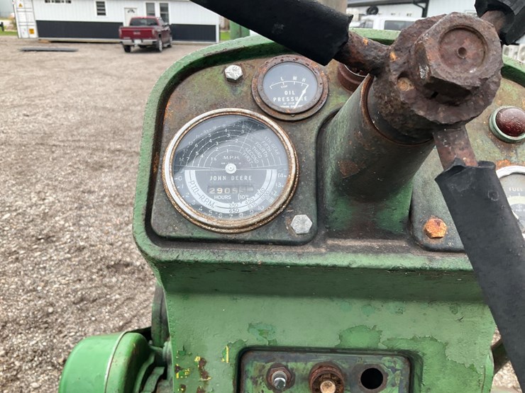 1961-john-deere-730-image-24