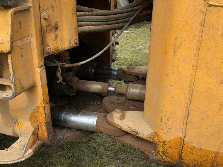 john-deere-640c-image-55