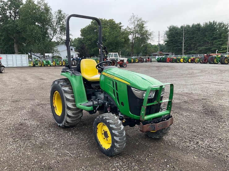 john-deere-3038e-image-7
