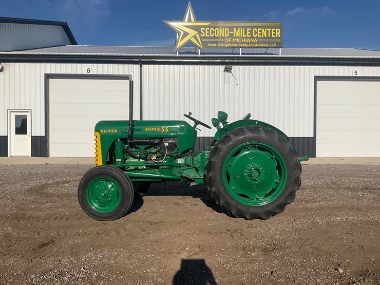 1955-oliver-super-55-image-2