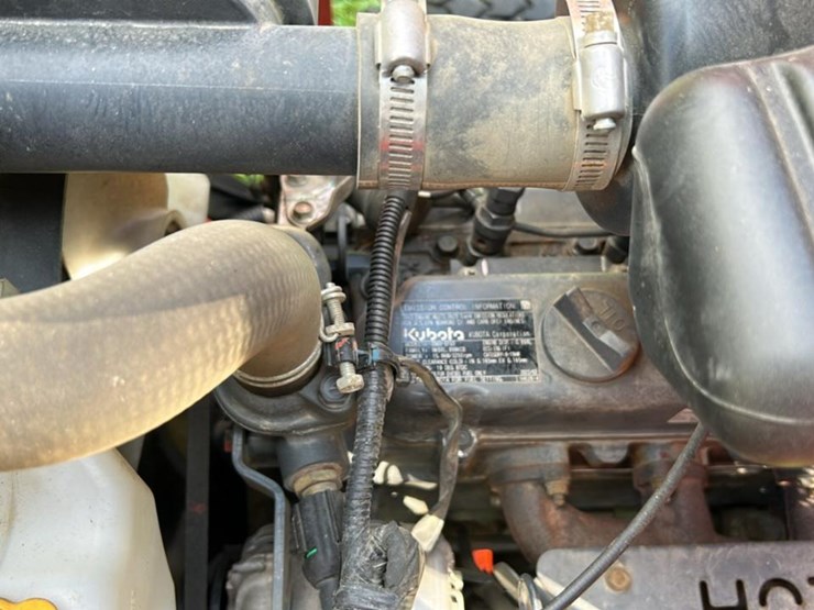 2022-kubota-bx2380-image-34