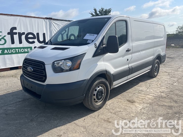 2015-ford-transit-image-1