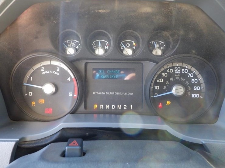 2014-ford-f550-image-40