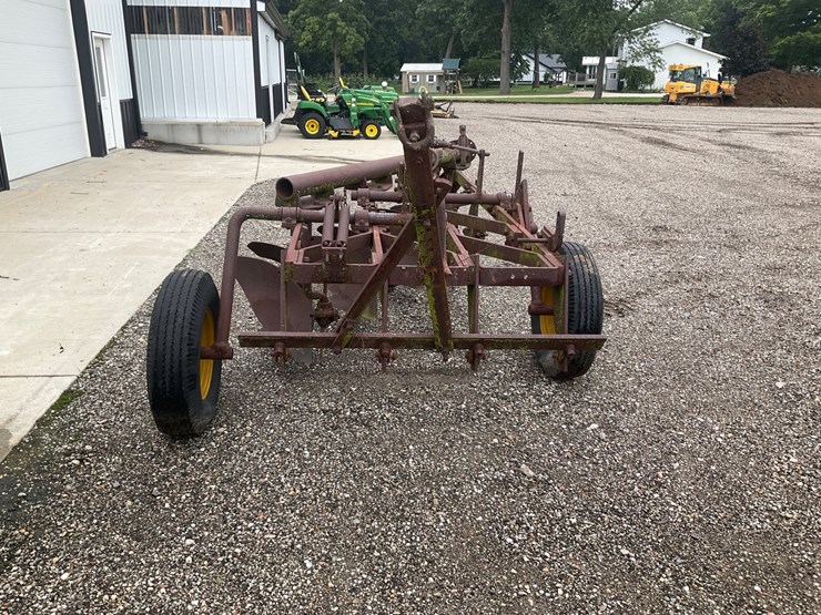 #5312-•-4-bottom-pull-type-moldboard-plow-image-7