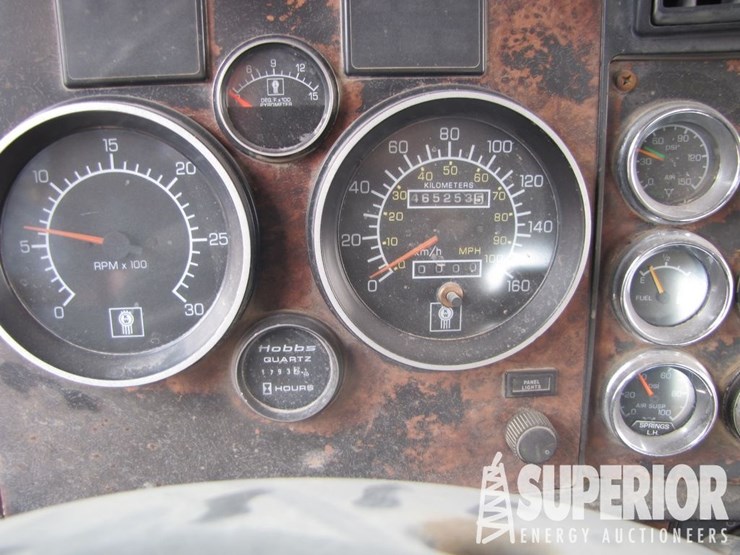2004-kenworth-t800b-image-9