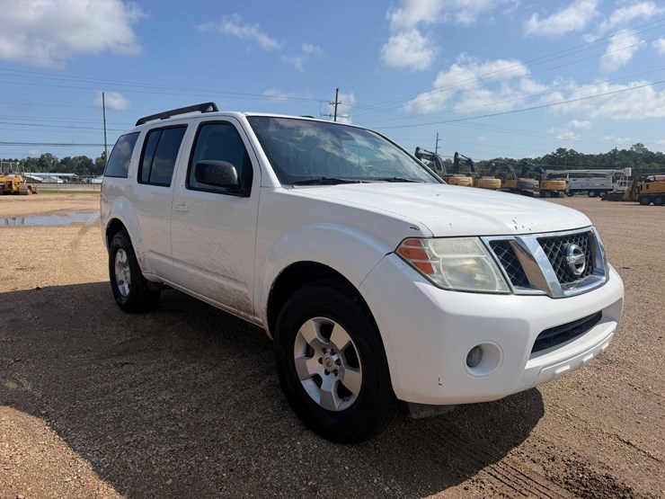 2008-nissan-pathfinder-image-2