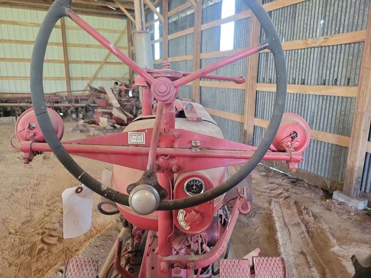 farmall-m-with-servis-blade-image-13