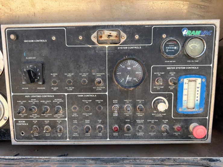 2019-kenworth-t880-image-10