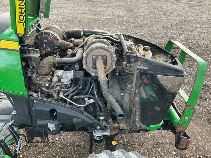 john-deere-3038e-image-42