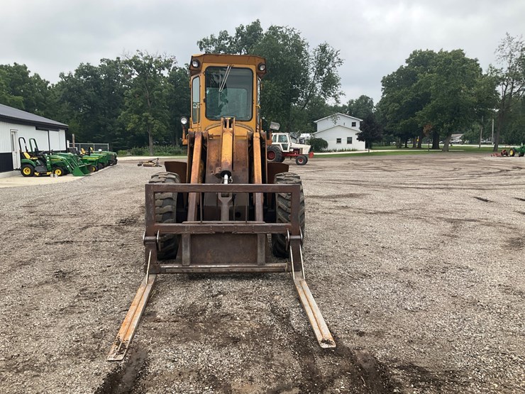 john-deere-444-image-8