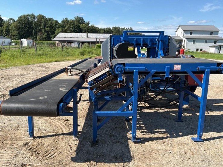 #155-•-2023-hershberger-mfg-stave-resaw-image-3