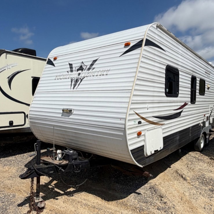 2011 HEARTLAND NORTH COUNTRY TRAVEL TRAILER
