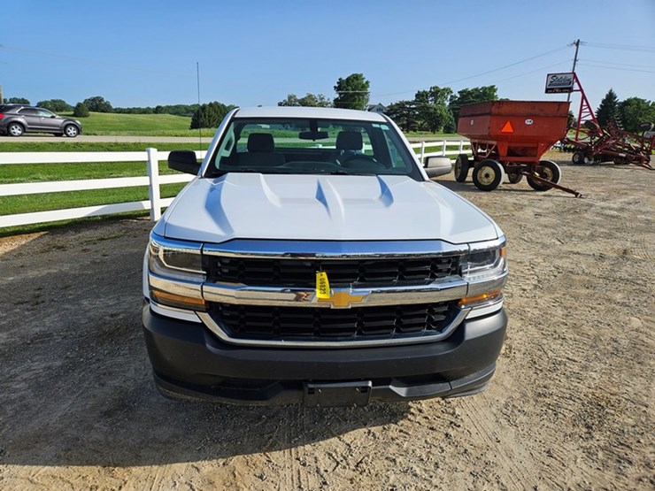 2017-chevrolet-1500-image-8
