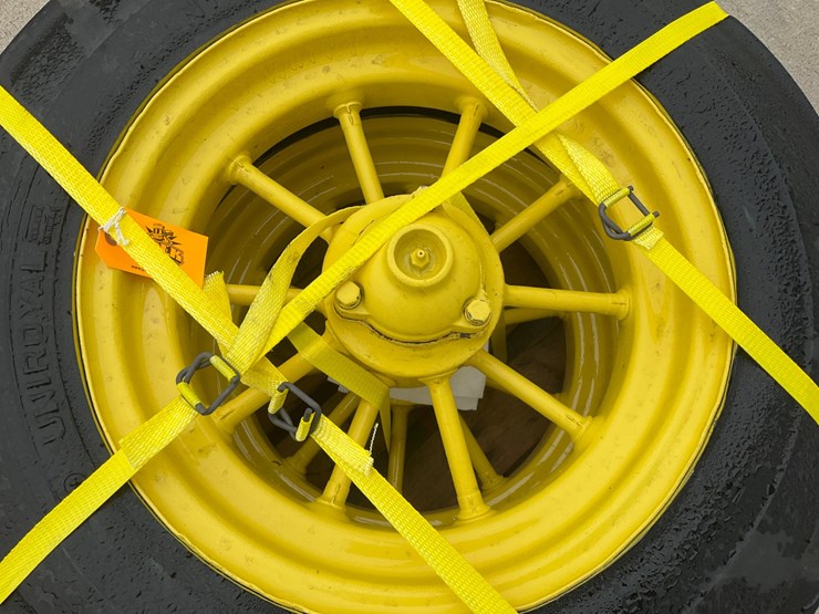 john-deere-12-image-3