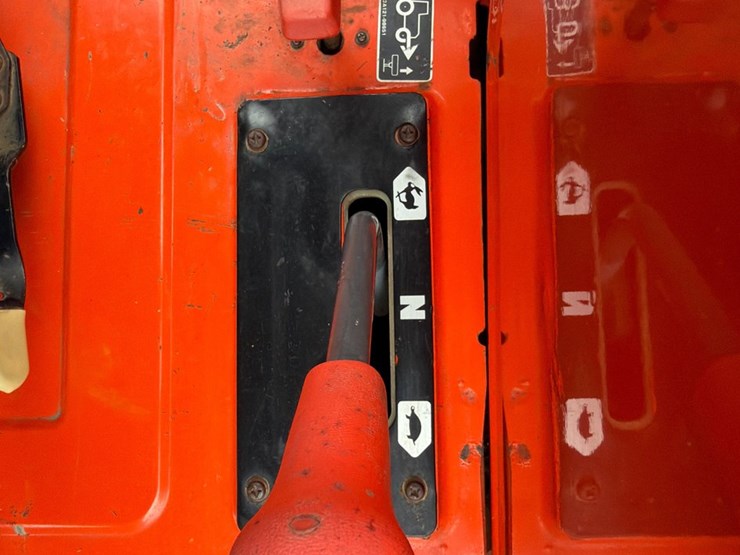 kubota-m6800-image-32
