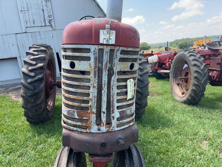 1955-farmall-300-image-7