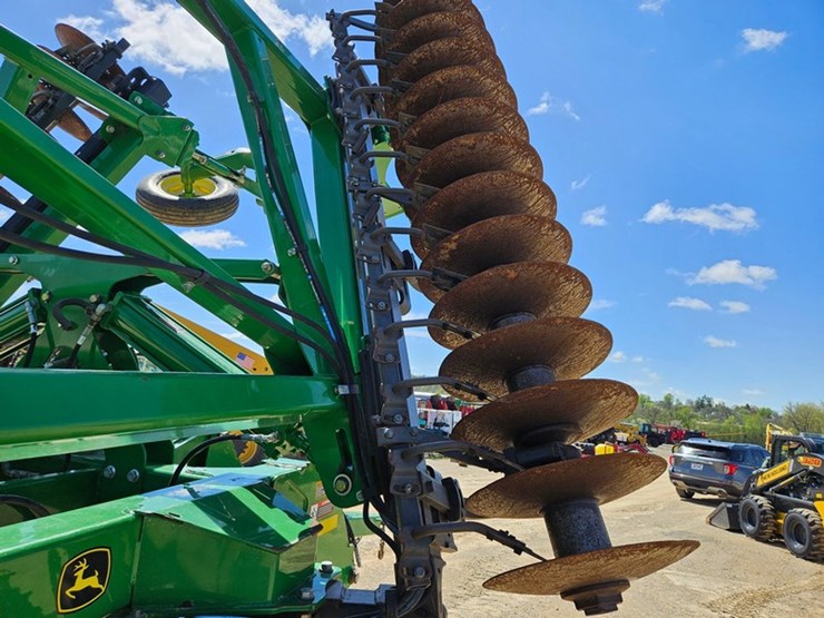 john-deere-2623vt-image-42