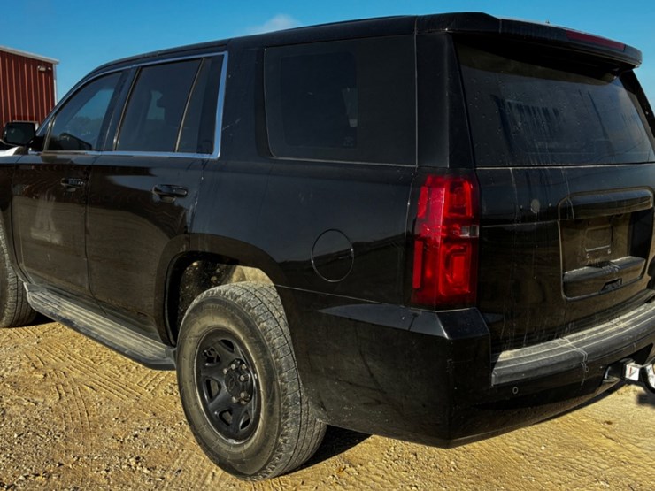 2015-chevrolet-tahoe-image-6