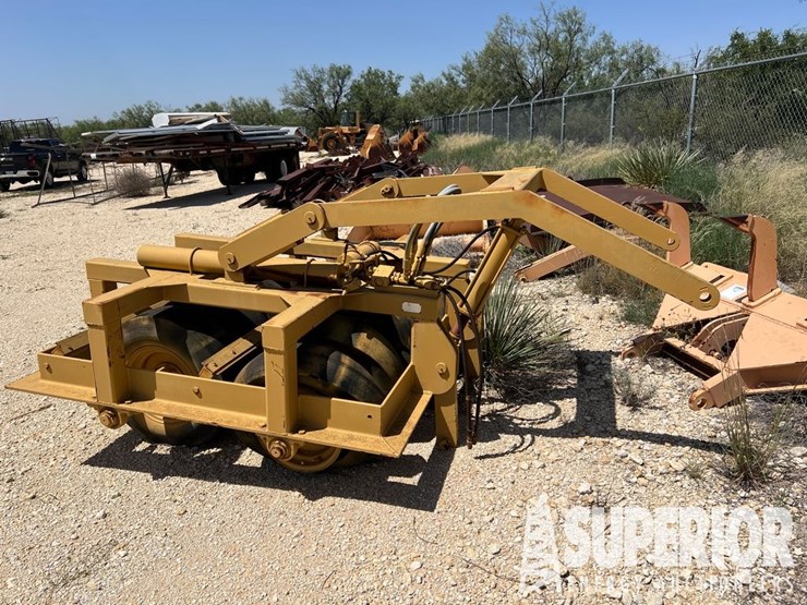 massey-ferguson-8-image-2