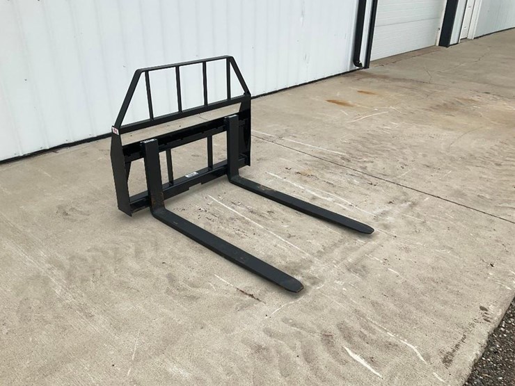#2503-•-unused-kivel-pallet-forks-image-3