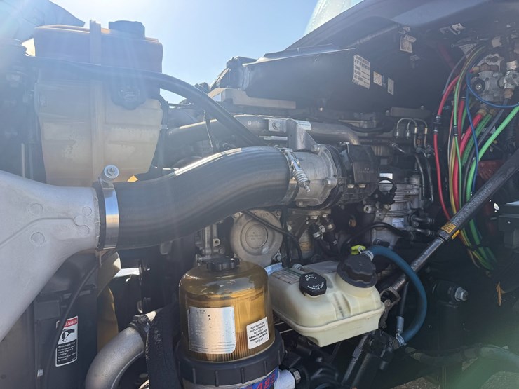 #16295-•-2017-freightliner-dycb-1-image-8