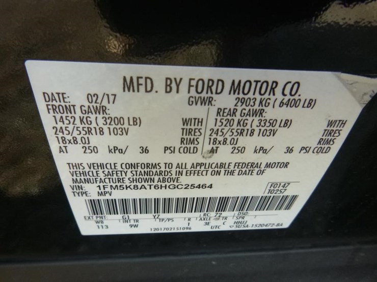 2017-ford-explorer-image-16