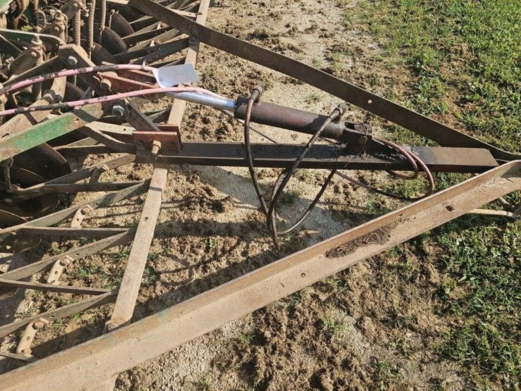 john-deere-grain-drill-image-7