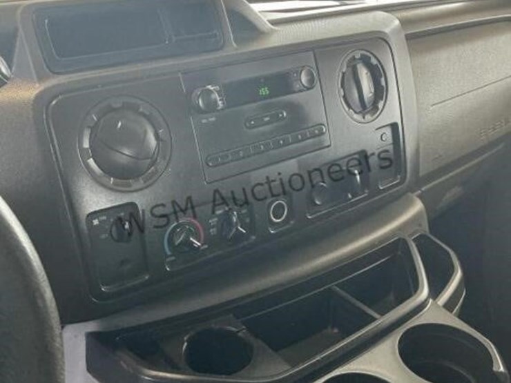 2009-ford-cargo-image-20