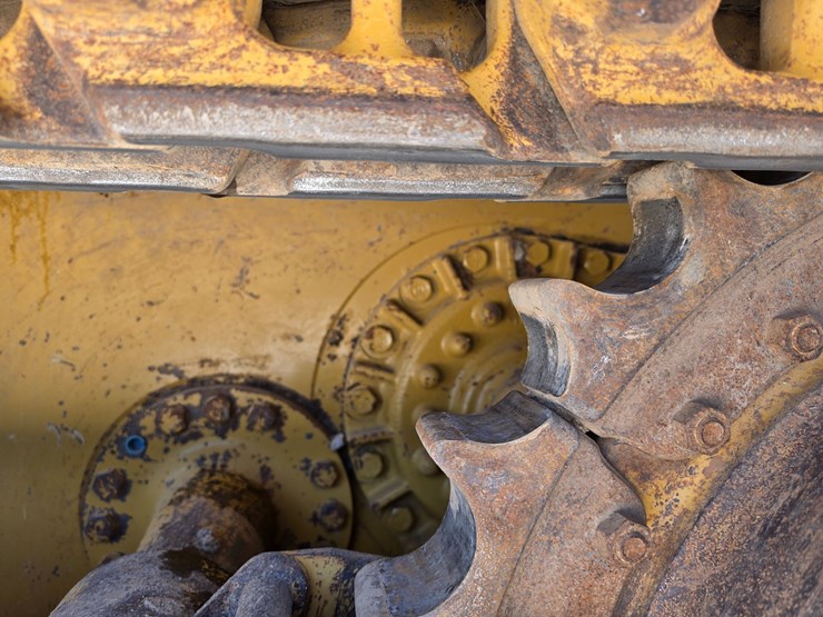 2016-caterpillar-d6k2-lgp-image-41