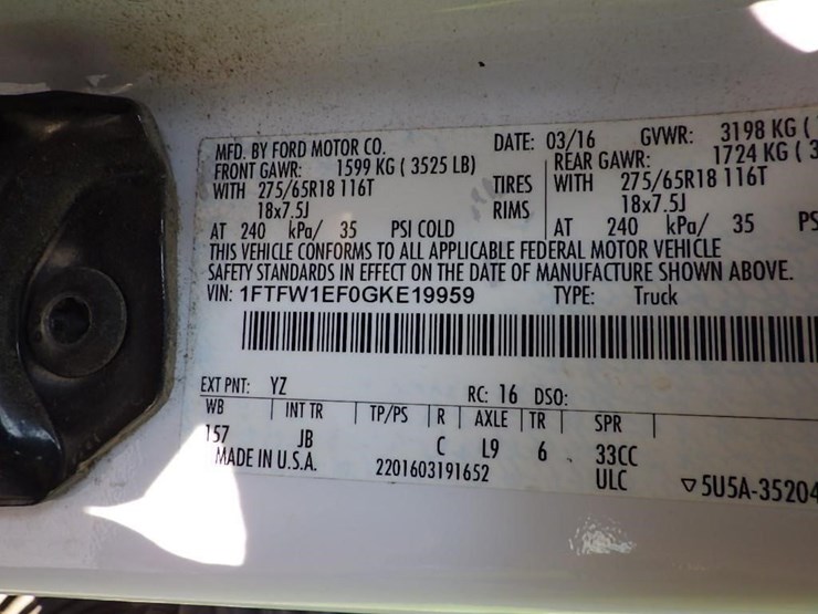 2016-ford-f150-image-37