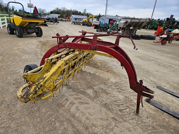 new-holland-256-image-7