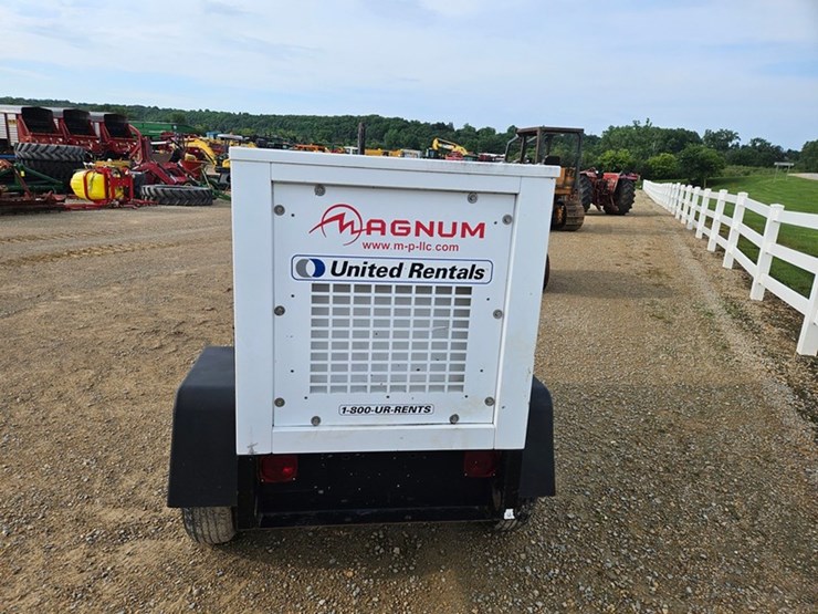 #70-•-magnum-towable-generator-image-4